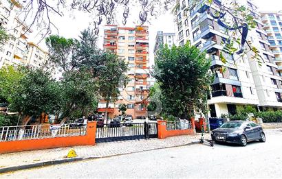 Kadıköy Zühtüpaşa'da Ferah 3+1 Kiralık Daire