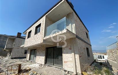 MUSELAND- VİLLAKENT'TE SATILIK 3+1 HAVUZLU VE BAHÇELİ VİLLA