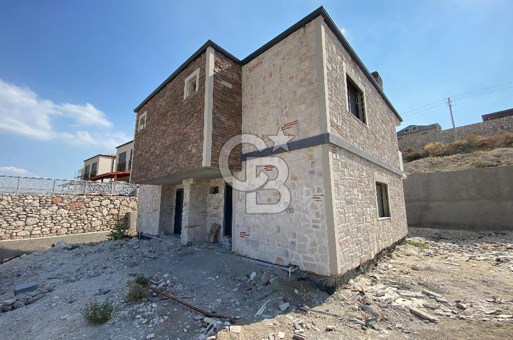 MUSELAND- VİLLAKENT'TE SATILIK 3+1 HAVUZLU VE BAHÇELİ VİLLA