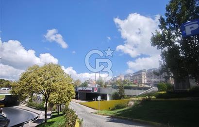 ŞİŞHANE ANA CADDE ÜZERİNDE MANZARALI KİRALIK MAĞAZA/ BİNA