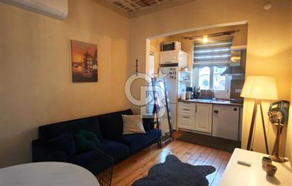 GALATA TARİHİ BİNADA, 2+1, EŞYALI KİRALIK DAİRE