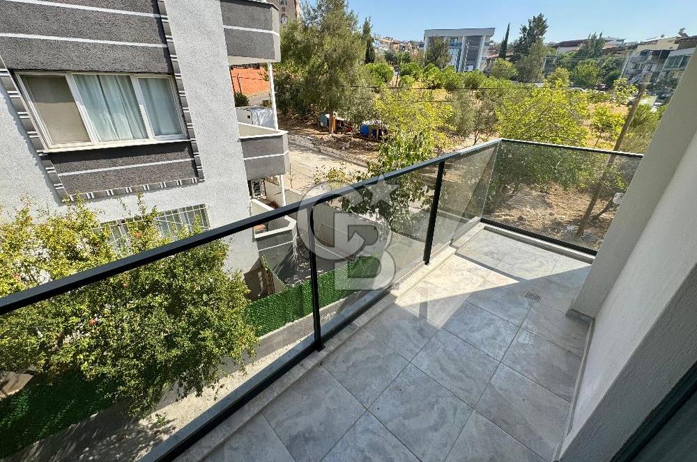 BORNOVA ATATÜRK MAH. 2+1 SIFIR GENİŞ BALKONLU DAİRE