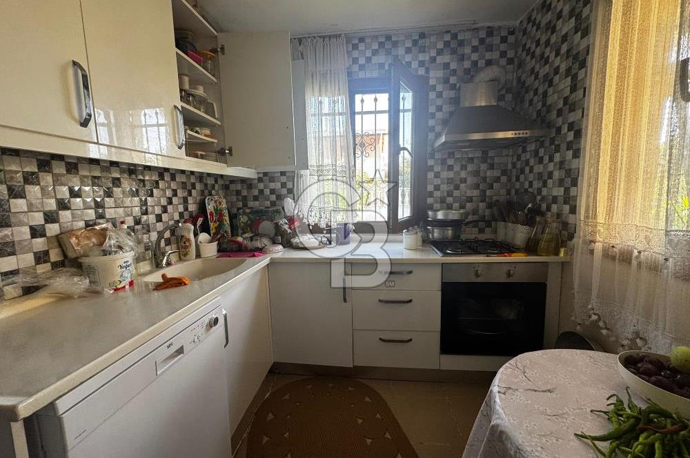 555 m2 arsa içerisinde Müstakil ev