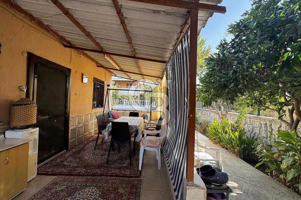 555 m2 arsa içerisinde Müstakil ev