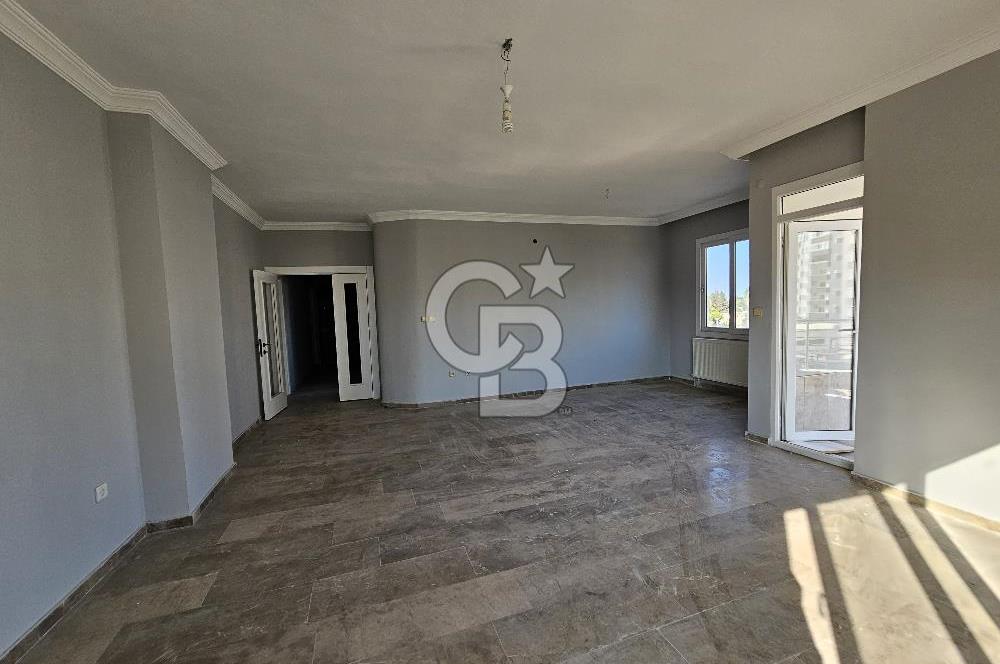 Mersin Mezitli Atatürk Mah. GMK Blv. Cepheli Satılık 4+1 Daire