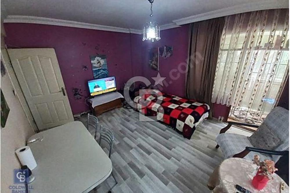 Küçükyalı Altıntepe de satılık 2+1, 65 m2 net !!