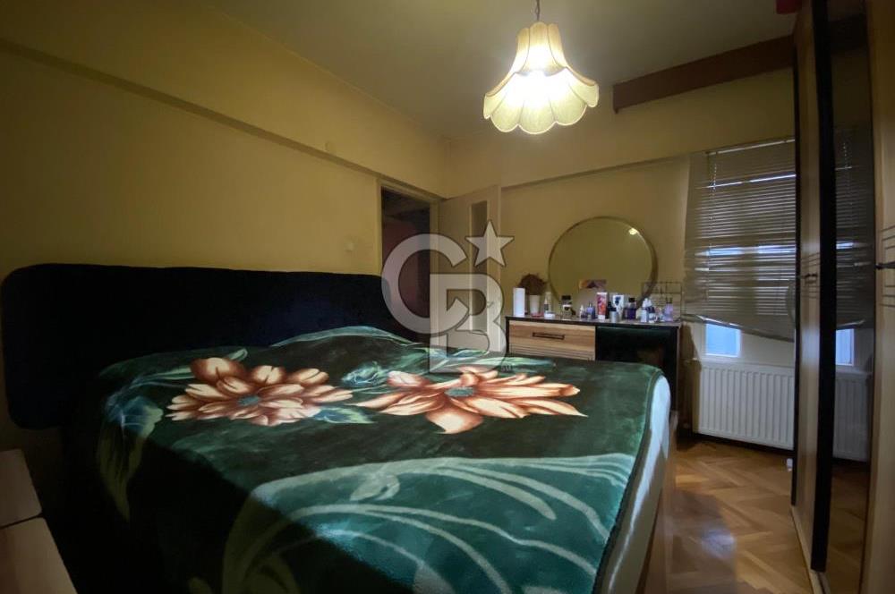 Küçükyalı Mektep Caddesinde 2+1 Yatırımlık