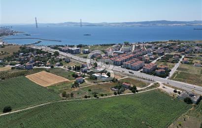 ÇANAKKALE LAPSEKİ DALYAN'DA BOĞAZ MANZARALI SATILIK ARSA