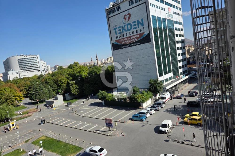GÜZEL LOKASYONDA KİRALIK OFİS