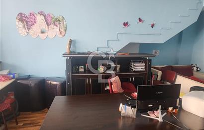 Çayırova Belediyesi'ne yakın 2 katlı satılık dükkan.