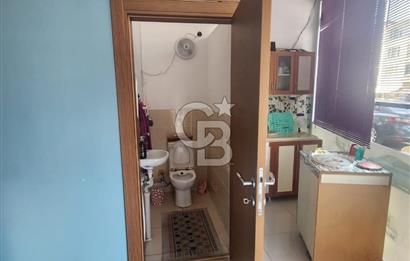 Çayırova Belediyesi'ne yakın 2 katlı satılık dükkan.