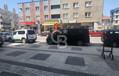 Çayırova Belediyesi'ne yakın 2 katlı satılık dükkan.
