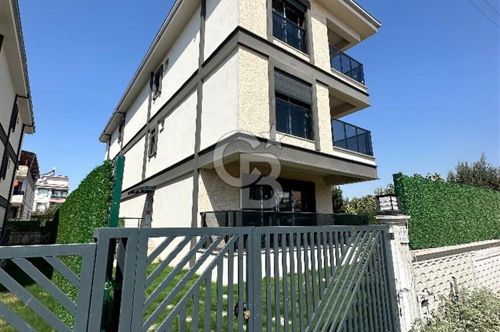 Torbalı İnönü Mh 5+1 210 m2 Havuzlu Satılık Lüks Villa 