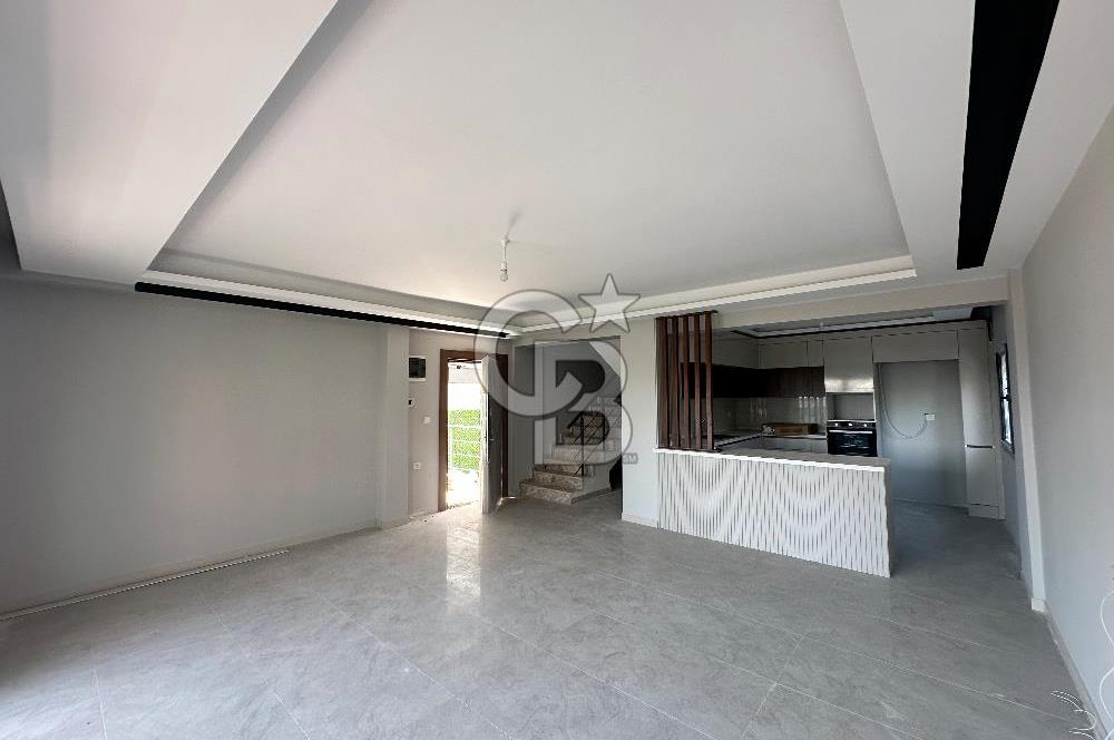 Torbalı İnönü MH 5+1 Tribleks Satılık Lüks Villa