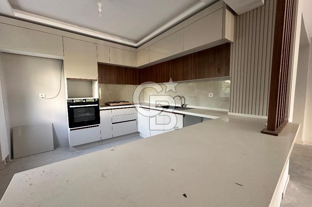 Torbalı İnönü Mh 5+1 210 m2 Havuzlu Satılık Lüks Villa 