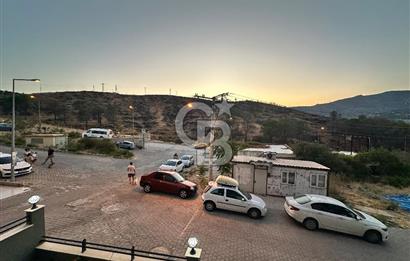 Bayraklı Körfez Mahallesinde 1+1 Satılık Lüks Daire 