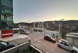 Bayraklı Körfez Mahallesinde 1+1 Satılık Lüks Daire 
