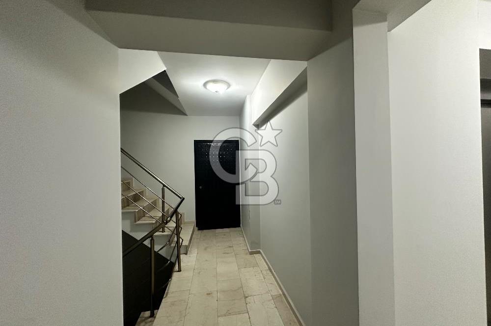 Bayraklı Körfez Mahallesinde 1+1 Satılık Lüks Daire 