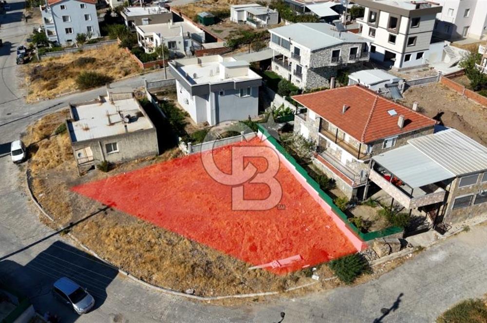 ALİAĞA ÇALTILIDERE'DE KONUT İMARLI (388 M2) SATILIK ARSA