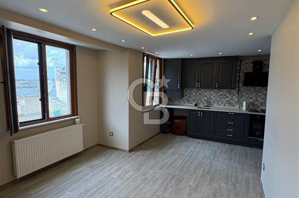 BEYOĞLU MERKEZDE KİRALIK 1+1 TADİLATLI-DENİZ MANZARALI DAİRE