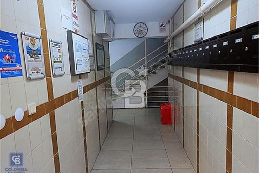 Küçükyalı Altıntepe de satılık 2+1, 65 m2 net !!
