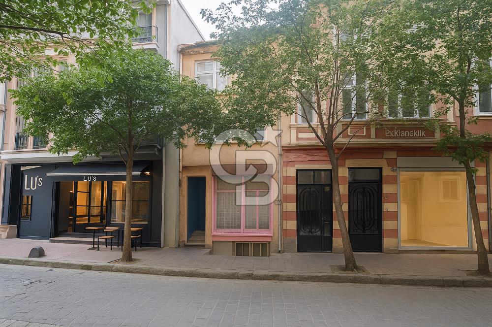 GALATA LÜLECİ HENDEK CADDESİNDE SATILIK 4 KATLI BİNA
