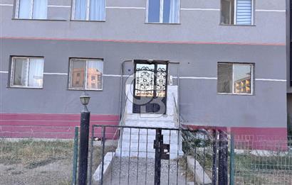 Seyrek 85.Yıl Cumhuriyet Mahallesinde Eşyalık Kiralık 2+1 Daire