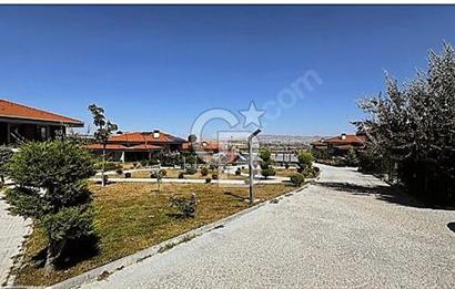 FENERBEY VİLLALARINDA 1500 m2 ARSA ÜZERİNDE NATAMAM VİLLA