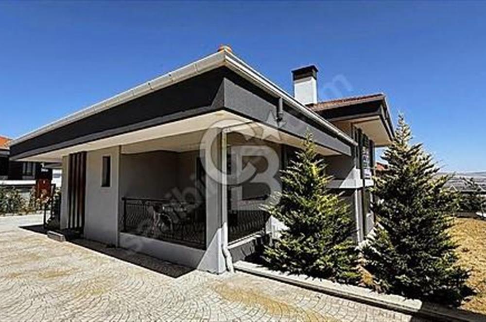FENERBEY VİLLALARINDA 1500 m2 ARSA ÜZERİNDE NATAMAM VİLLA