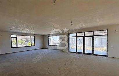 FENERBEY VİLLALARINDA 1500 m2 ARSA ÜZERİNDE NATAMAM VİLLA