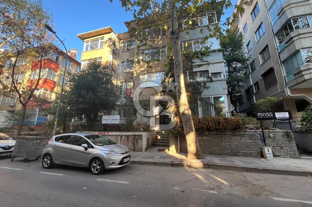 Suadiye, Fahrettin Kerim Gökay Caddesi / Kurudere Sokak Ters Dubleks 