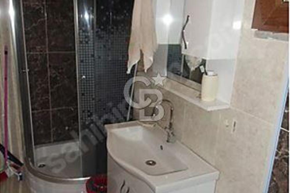 Girne mah. OPET civarı 8 yıllık kapalı mutfak 1+1 eşyalı iskanlı
