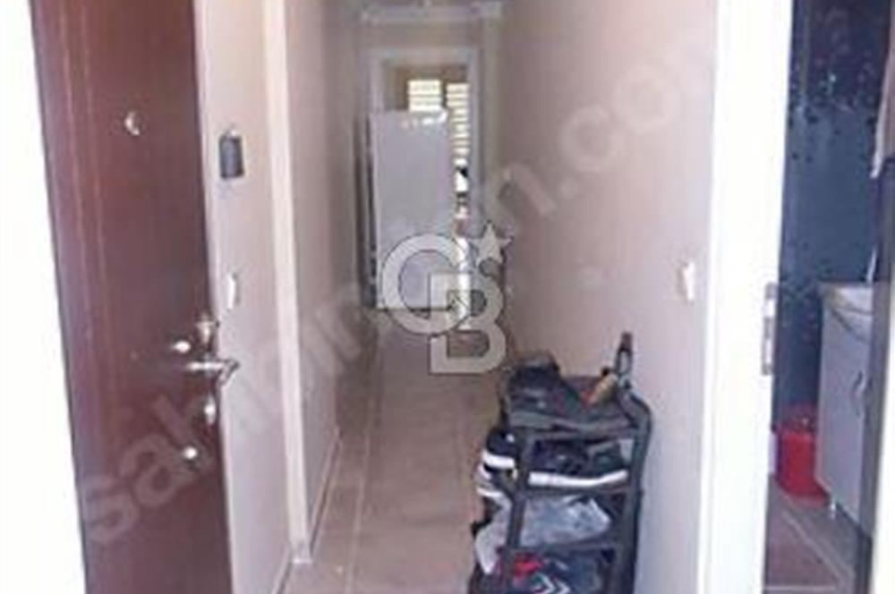 Girne mah. OPET civarı 8 yıllık kapalı mutfak 1+1 eşyalı iskanlı