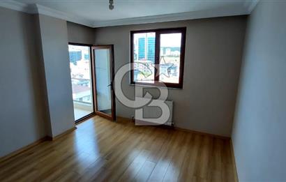 Kartal Çanakkale Cad Cepheli Geniş 2+1 Satılık