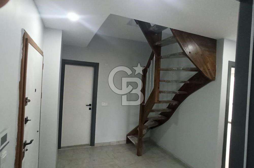 Beylikdüzü'nde Sıfır Çift Giriş 4+2 Dubleks Daire