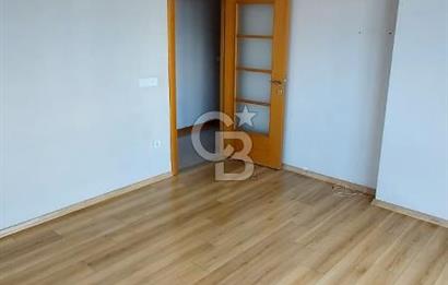 Kartal Çanakkale Cad Cepheli Geniş 2+1 Satılık