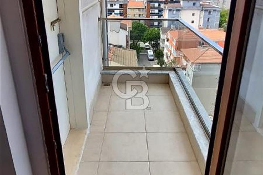 Kartal Çanakkale Cad Cepheli Geniş 2+1 Satılık
