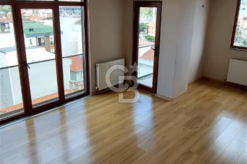 Kartal Çanakkale Cad Cepheli Geniş 2+1 Satılık