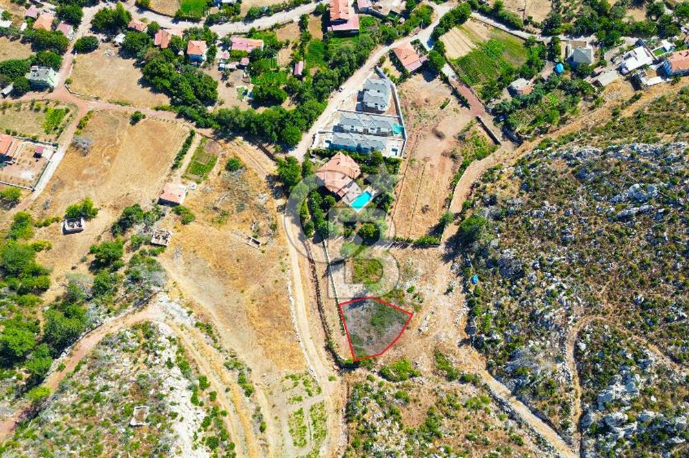Muğla Marmaris Turunç Dereözü Mevkinde Satılık Arsa