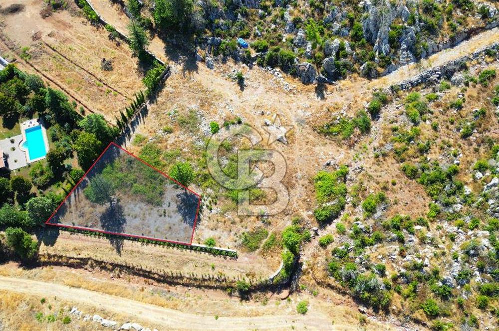 Muğla Marmaris Turunç Dereözü Mevkinde Satılık 882,53 m² Arsa