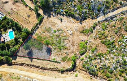 Muğla Marmaris Turunç Dereözü Mevkinde Satılık 882,53 m² Arsa