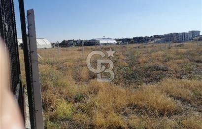 GÖLBAŞI KARŞIYAKADA 700M2 VİLLA ARSASI