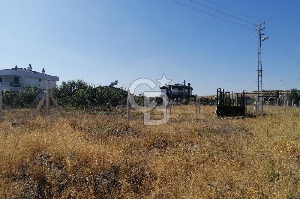 GÖLBAŞI KARŞIYAKADA 700M2 VİLLA ARSASI