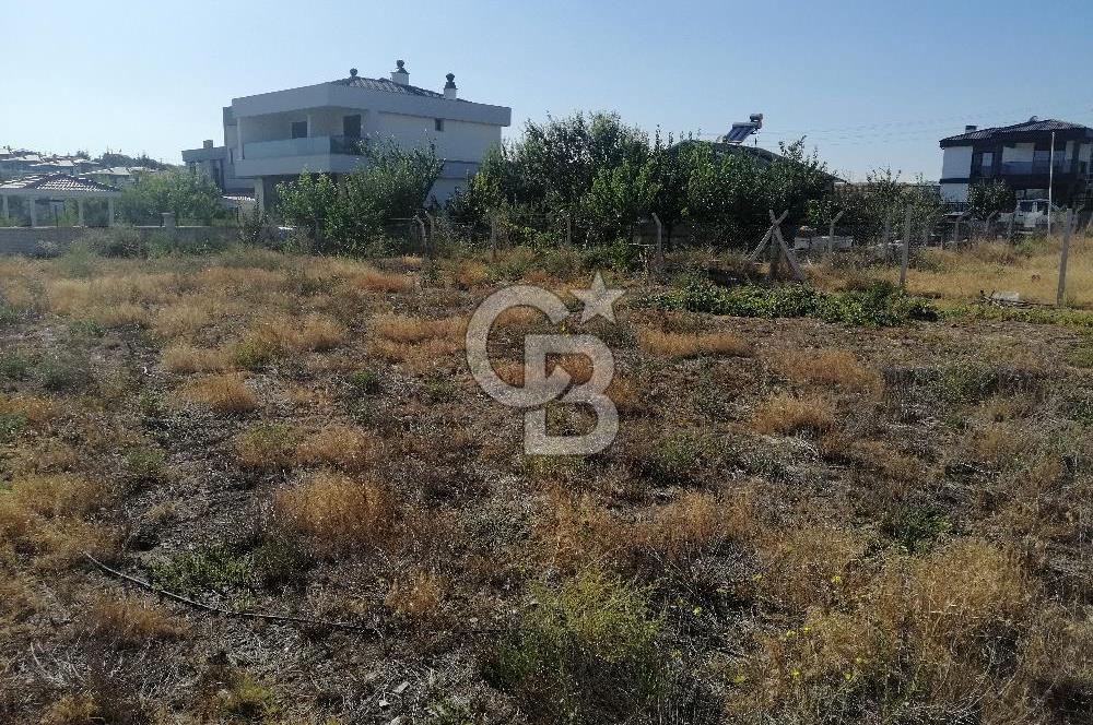 GÖLBAŞI KARŞIYAKADA 700M2 VİLLA ARSASI