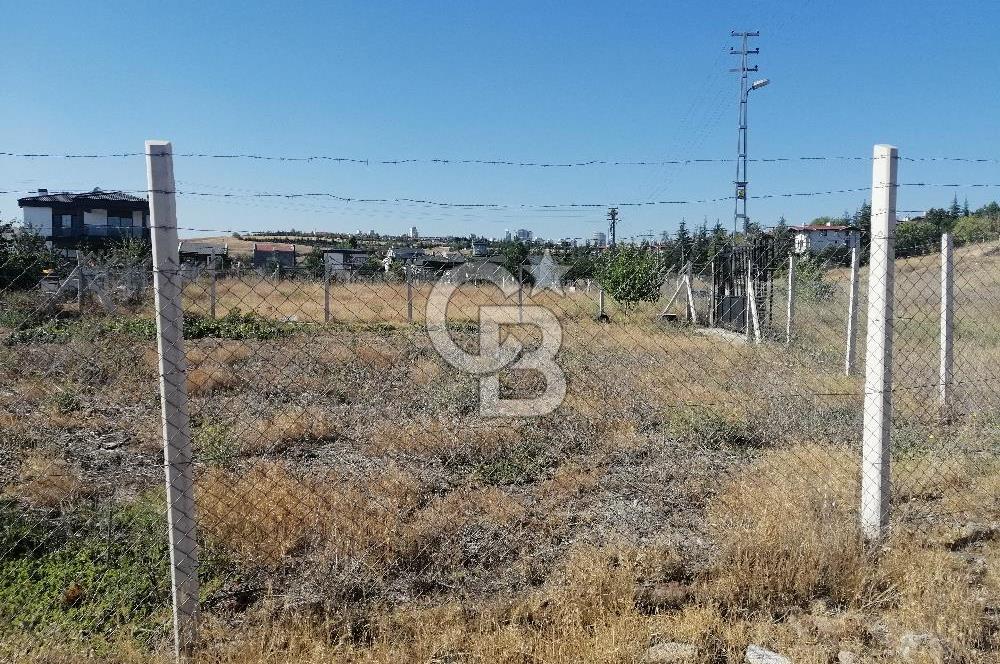GÖLBAŞI KARŞIYAKADA 700M2 VİLLA ARSASI