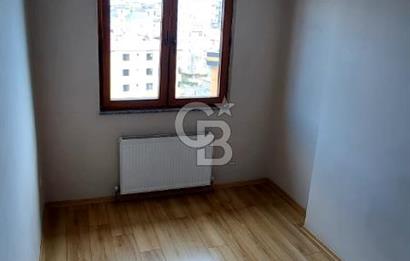 Kartal Çanakkale Cad Cepheli Geniş 2+1 Satılık