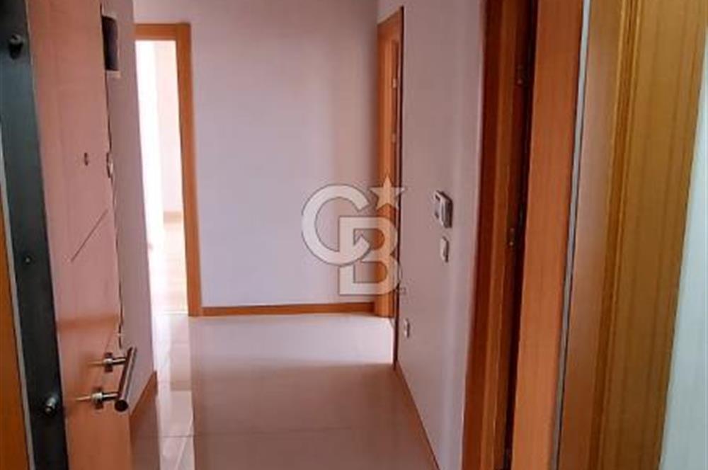 Kartal Çanakkale Cad Cepheli Geniş 2+1 Satılık