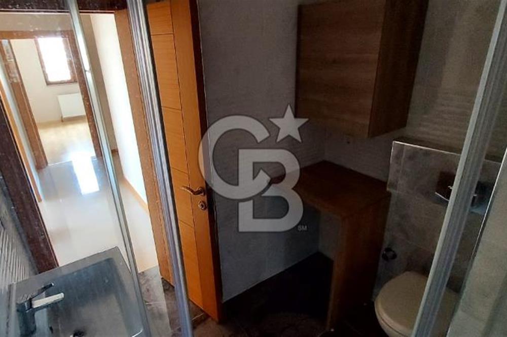Kartal Çanakkale Cad Cepheli Geniş 2+1 Satılık