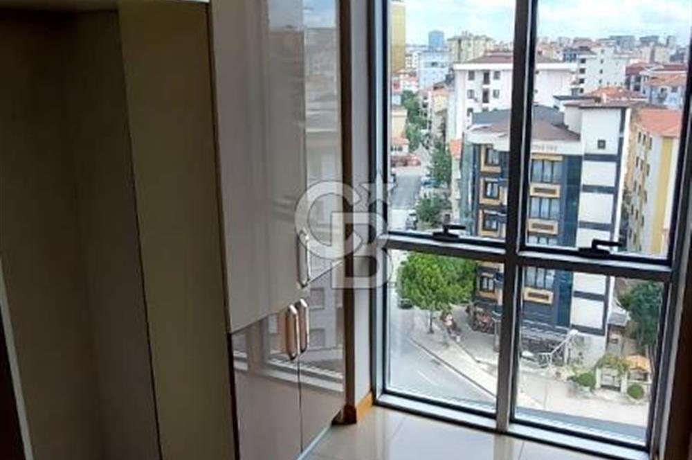 Kartal Çanakkale Cad Cepheli Geniş 2+1 Satılık