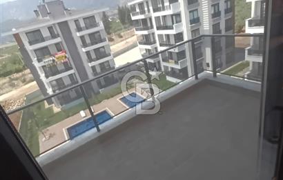 ANTALYA YENİKÖYDE HAVUZLU SİTE İÇERİSİNDE SATILIK LÜKS 1+1 DAİRE